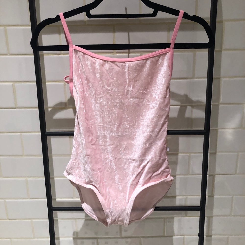 Yumiko Tamara Leotard